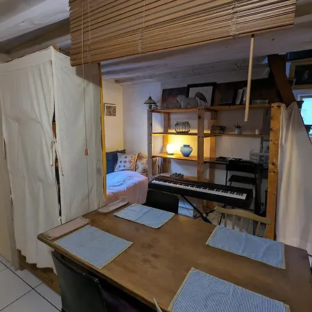 Апартаменты Loft Authentique Et Boheme - Montorgueil Париж